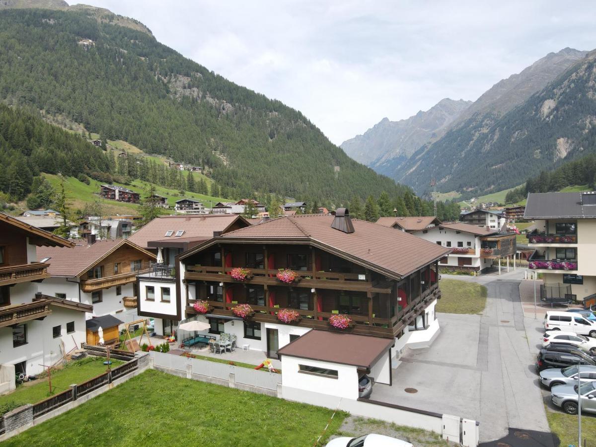 Hotel Garni Maria Theresia Sölden Exterior foto