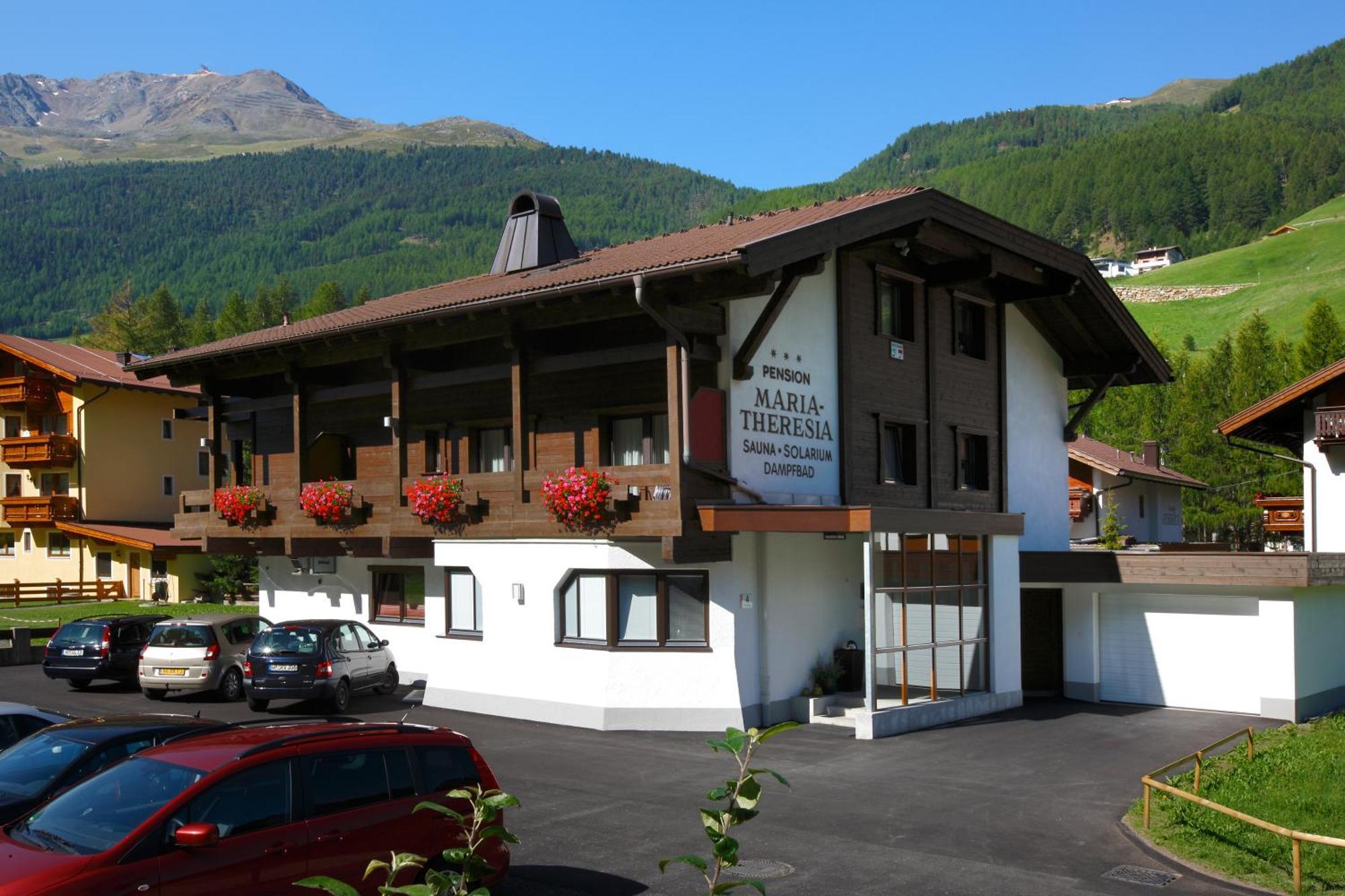 Hotel Garni Maria Theresia Sölden Exterior foto